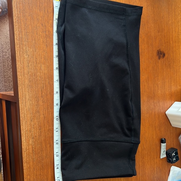 Active by old navy athletic shorts size large - Picture 5 of 9